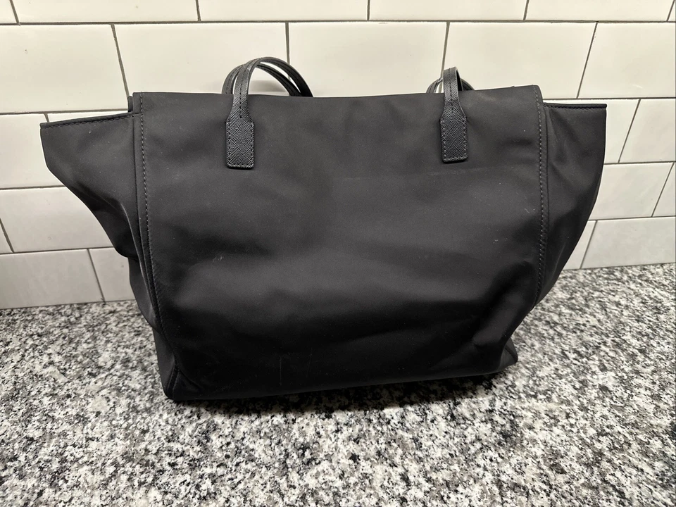 Bolso de viaje Kate Spade grande de nailon negro para fin de semana Foto 3 de 4