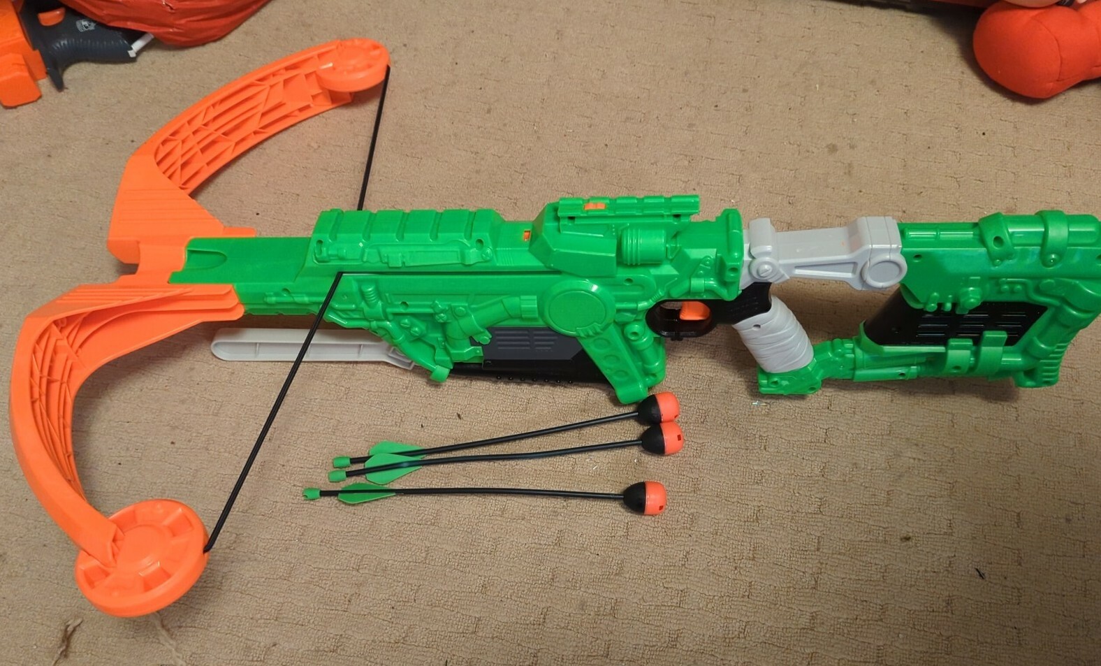 NERF Zombie Strike Dreadbolt Blaster 