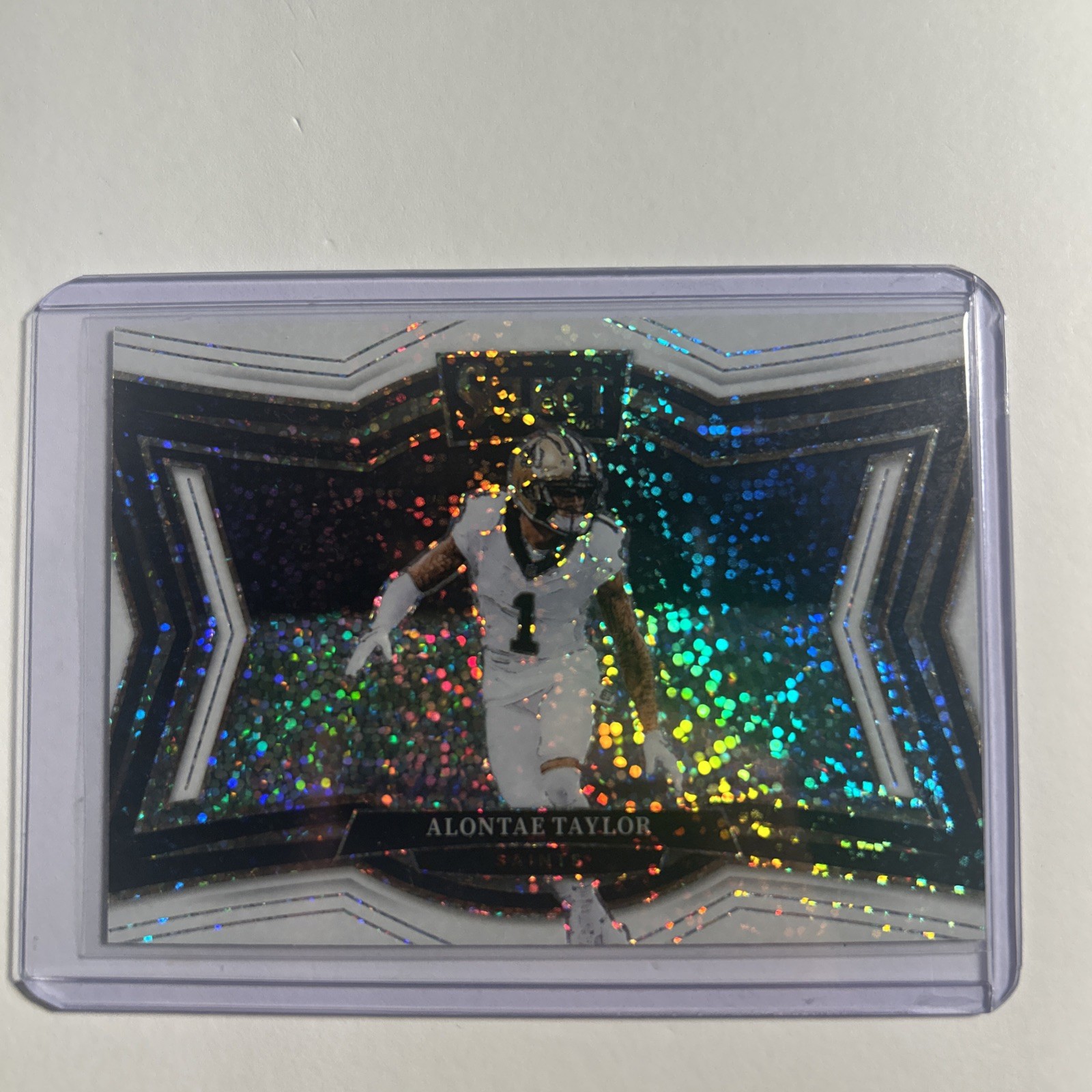 2024 Panini Select - Field Level Alontae Taylor #404 White Sparkle Prizm SP