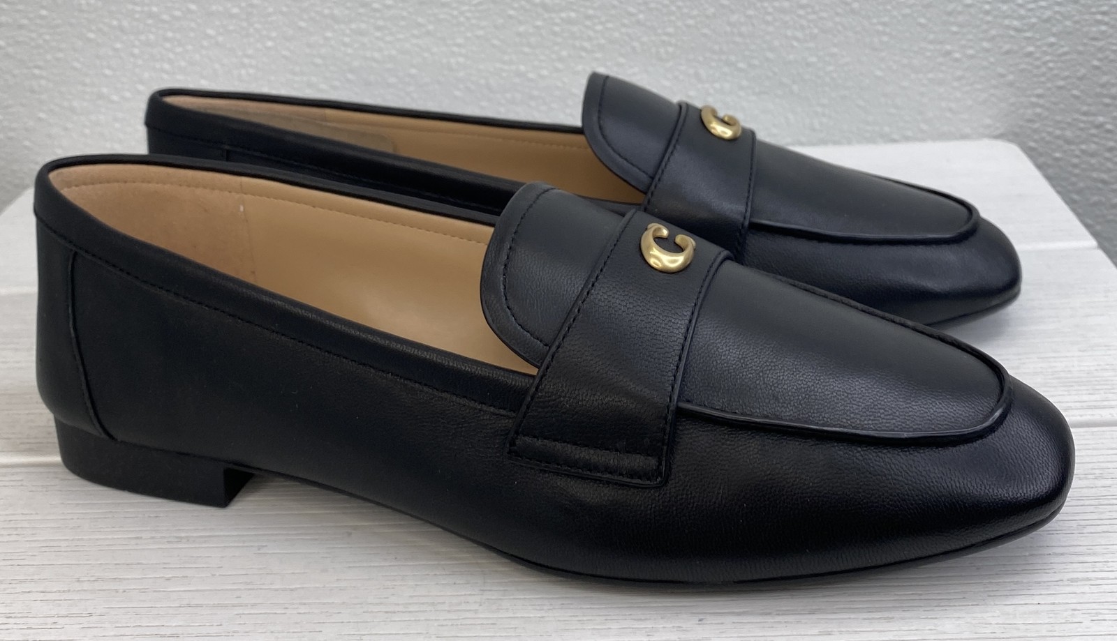 Coach Sculpted C Loafers Women's Size 9B Black Leather Almond Toe Slip On Shoes