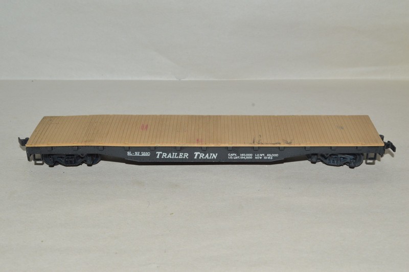 HO scale Tyco TTX Trailer Train 50' flat car train