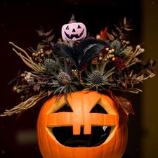 Branche artificielle avec motif floral en forme de tête de mort pour salle