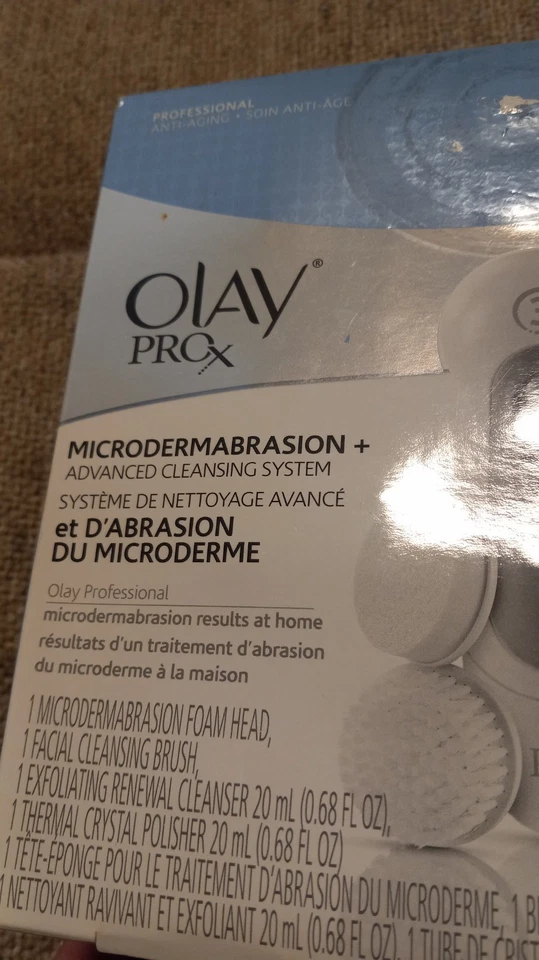 Microdermabrasión Pro X by Olay + Sistema de Limpieza Avanzado Nueva Caja Envejecida Foto 3 de 4