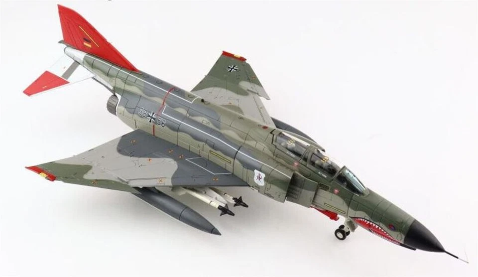 Hobby Master 1/72 F-4F Phantom II Luftwaffe JG71 Richthofen CFBGoose Bay HA19042 Foto 2 de 4