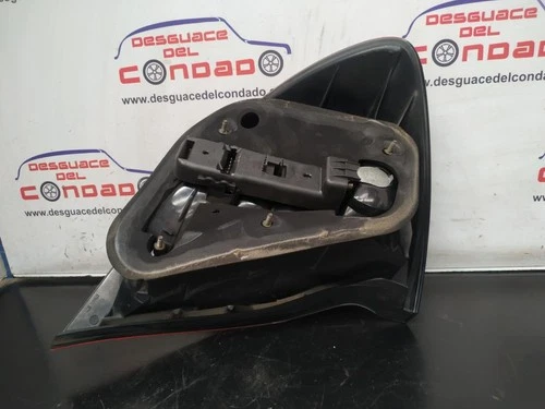 A2038200664 Piloto Trasero Derecho para MERCEDES-BENZ CLASE C (BM 203) SP 218715 - Imagen 5 de 10