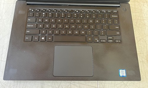 Dell Precision 5520 15.6" Xeon E3-1505M v6 32GB/256GB NVMe 4GB Video WIN 11 - Picture 2 of 6