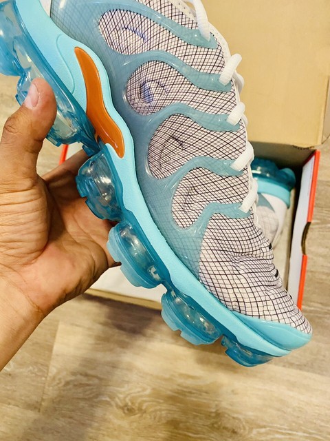 vapormax miami dolphins
