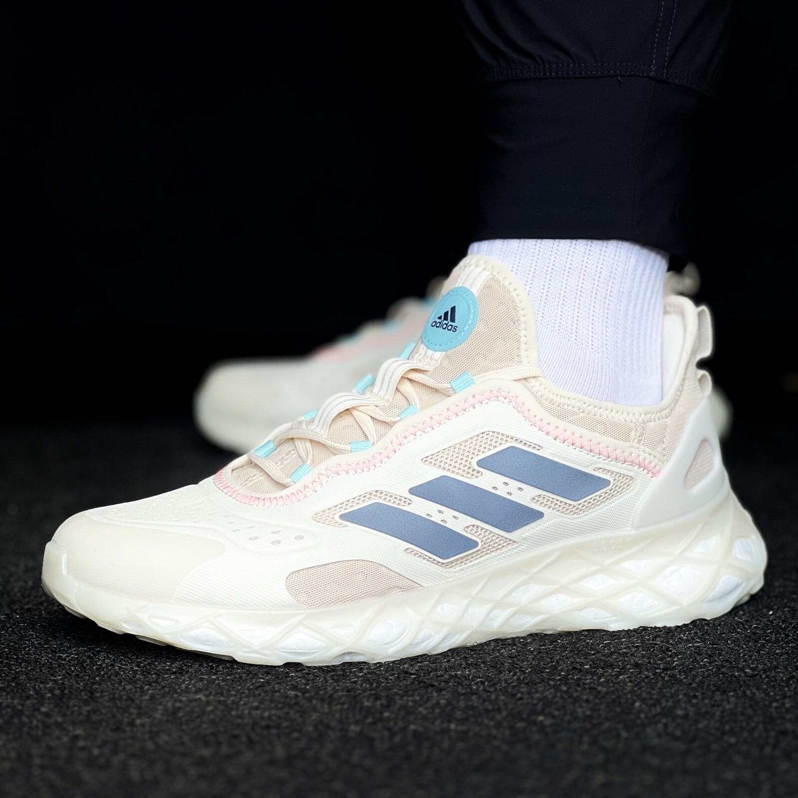 Мужские кроссовки Adidas Web Boost размера 11,5 для бега Athletic #441