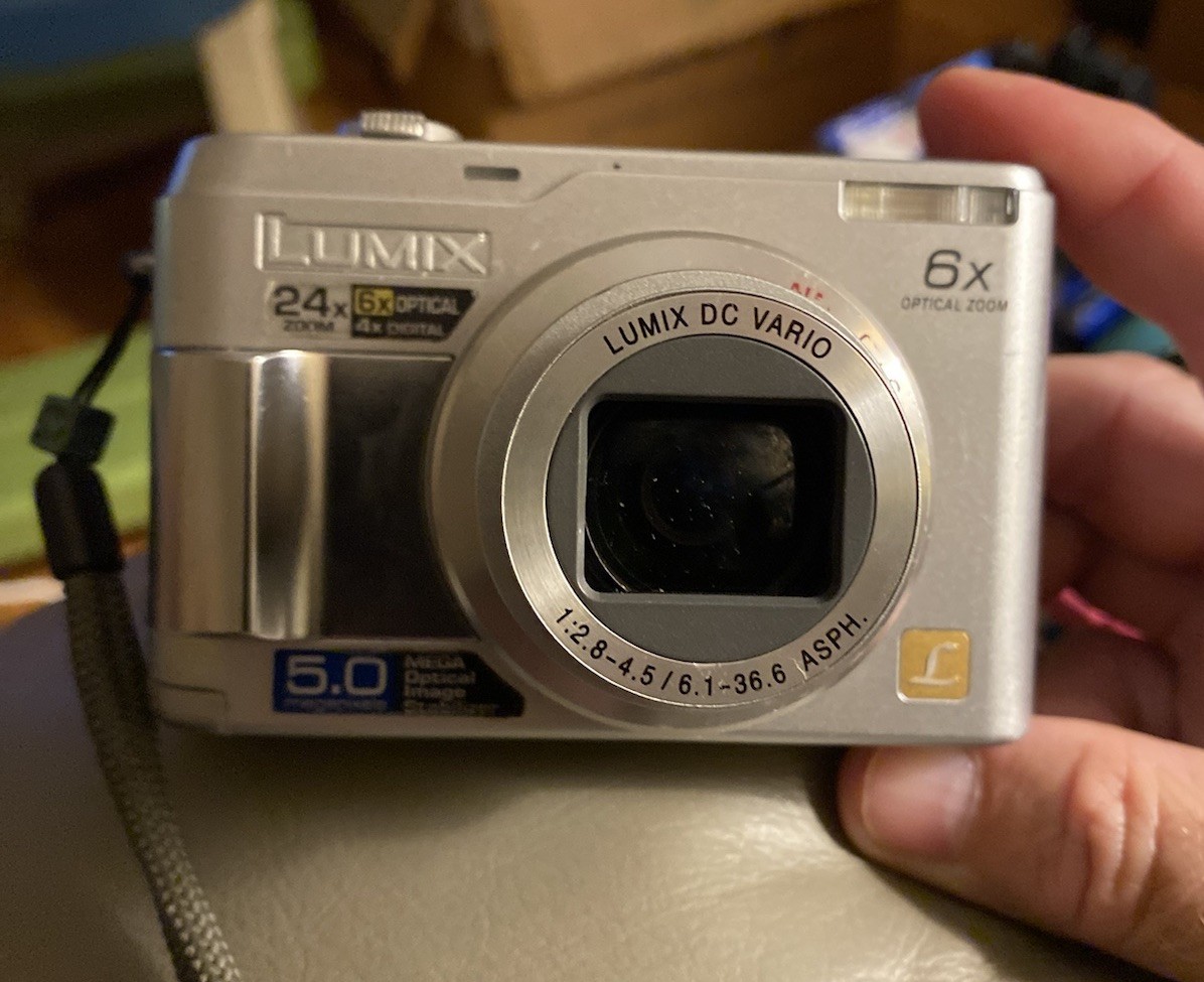 Panasonic LUMIX DMC-LZ2 5.0MP Digital Camera For Parts READ! | eBay