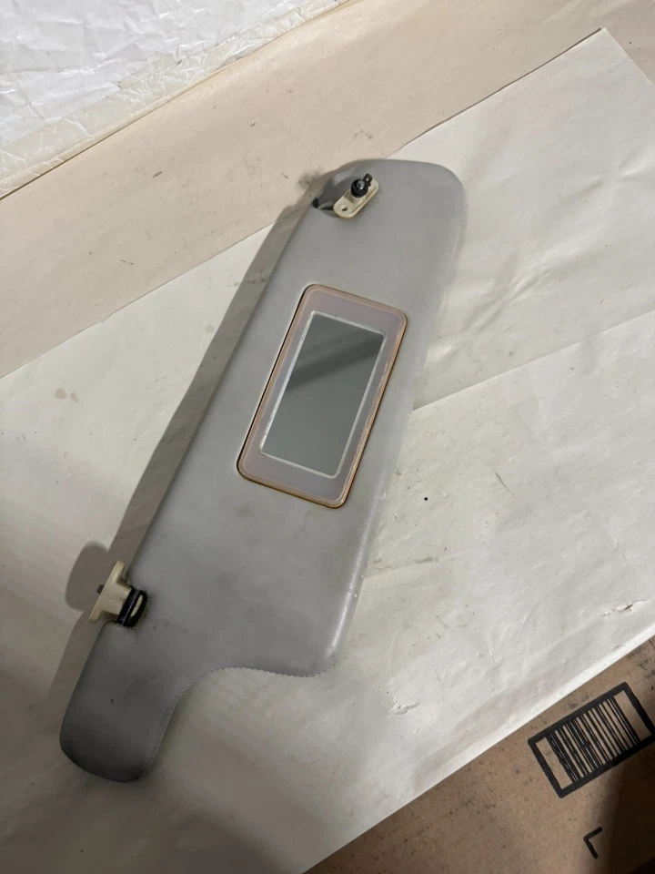 **Parasol BMW E23 733i 735i 745i L7 cuero raro pasajero (R) Foto 4 de 4