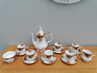 Royal Albert Old Country Roses 15tlg Kaffeeservice - Kaffeekanne, Milch, Zucker, Tassen