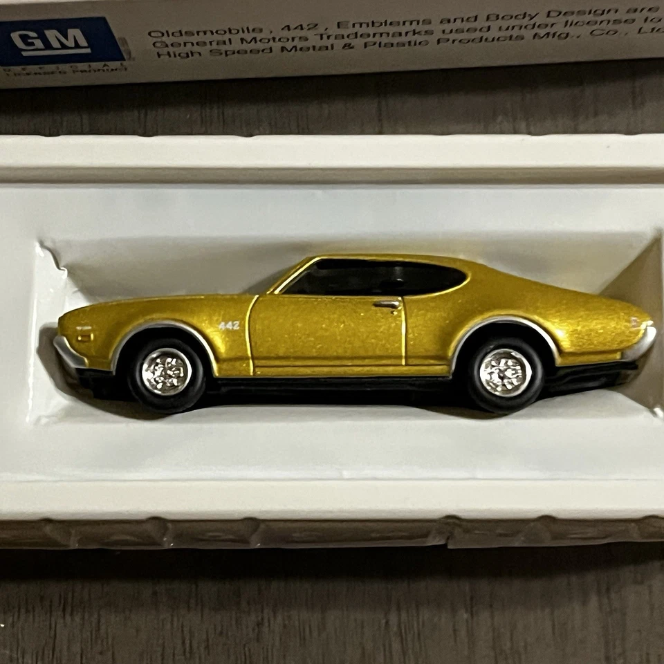 Oldsmobile 442 2001 Readers Digest alta velocidad 1:64 1969 en caja original Foto 2 de 4