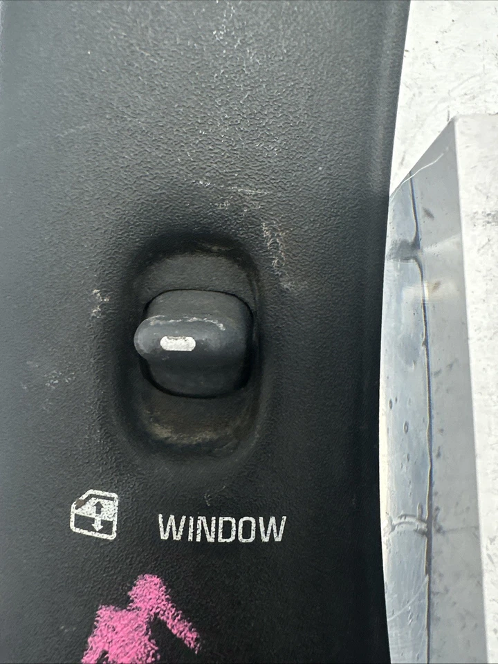 96 97 98 PONTIAC GRAND AM COUPE WINDOW SWITCH W/ BEZEL  Right & Left PAIR Foto 3 de 4
