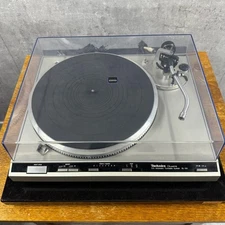 Technics SL-Q3 Quartz Direct Drive Turntable – Fully Automatic Vintage Record