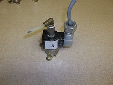 Parker Skinner Valve 7125SN2KN00 Coil: D0D100P3 *FREE SHIPPING*