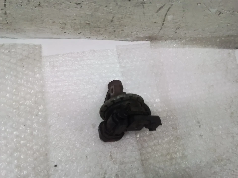 Válvula de purga de emisiones Ford Freestyle 3,0 L 2005-2007 EGR 5F9E-9Y456-AA #P-39-1K Foto 2 de 4