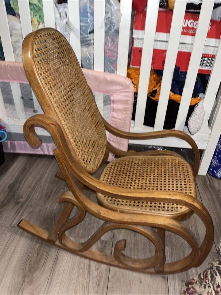 Mecedora de madera para niños marrón claro Foto 2 de 4