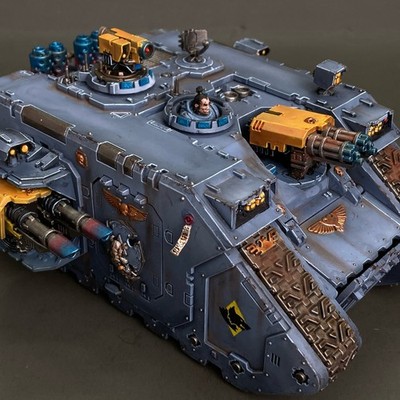 Warhammer 40K Space Marines Venerable Land Raider tank pro Painted Space Wolves