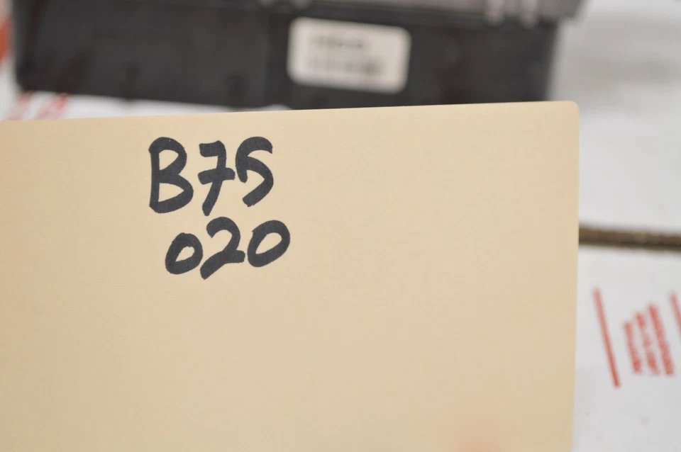 Unidad de módulo de control del motor 13-15 Hyundai Santa Fe Sport 39130-2GBB1 Ecm B75 020 Foto 4 de 4