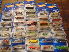 LOT OF 36 OLDER YEARS Hot Wheels 1998 to early 2000s NEW in PACKAGE 24