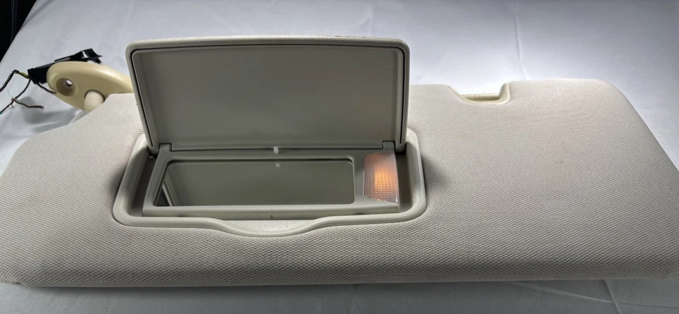 💎Parasol lado conductor izquierdo Ford Escape Mercury Mariner 2010-2012 luz crema Foto 2 de 4