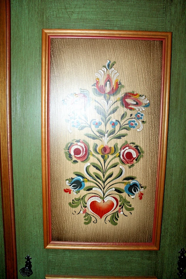 Voglauer Kleiderschrank, Anno 1800, grün, Schlafzimmer / Bauernmöbel, Handbemalt - Bild 3 von 4