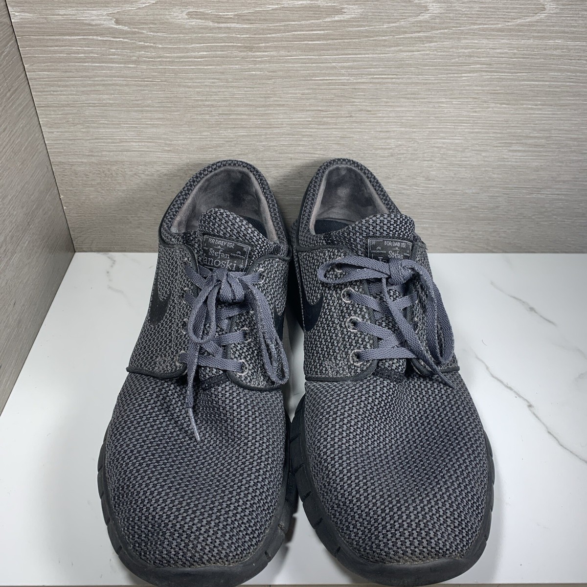 nike sb janoski max size 12
