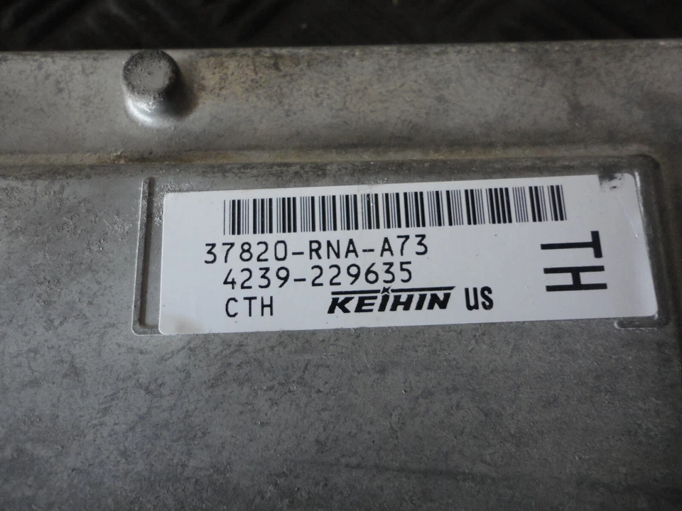 2010 年本田 CIVIC LX SEDAN 1.8L FWD A/T 发动机计算机 ECU ECM 37820-RNA-A73 — 第 3/4 张图片
