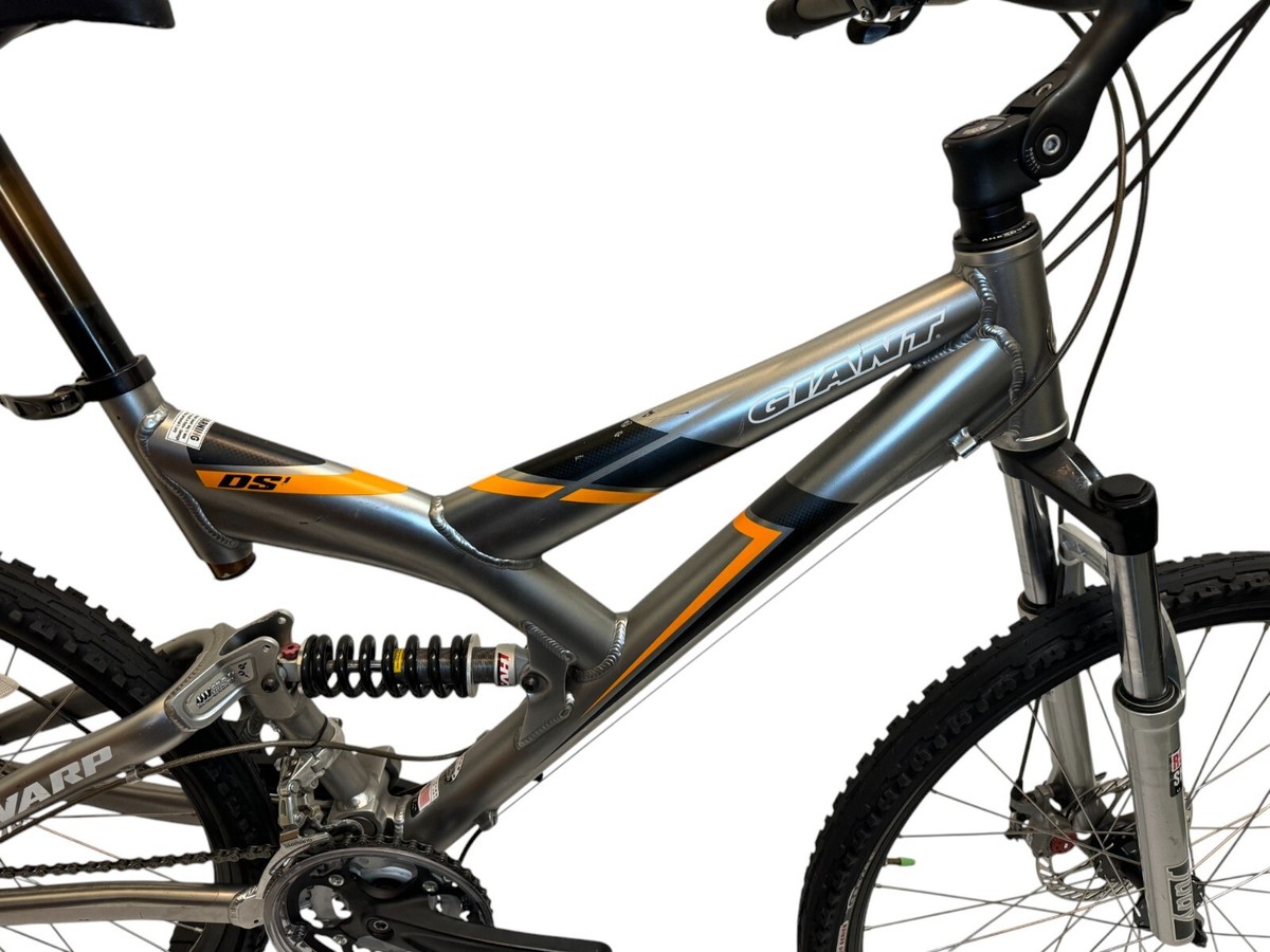 M/L Giant DS Warp Full Suspension Mountain Bike | eBay M/L Giant DS Warp Full Suspension Mountain Bike | eBay