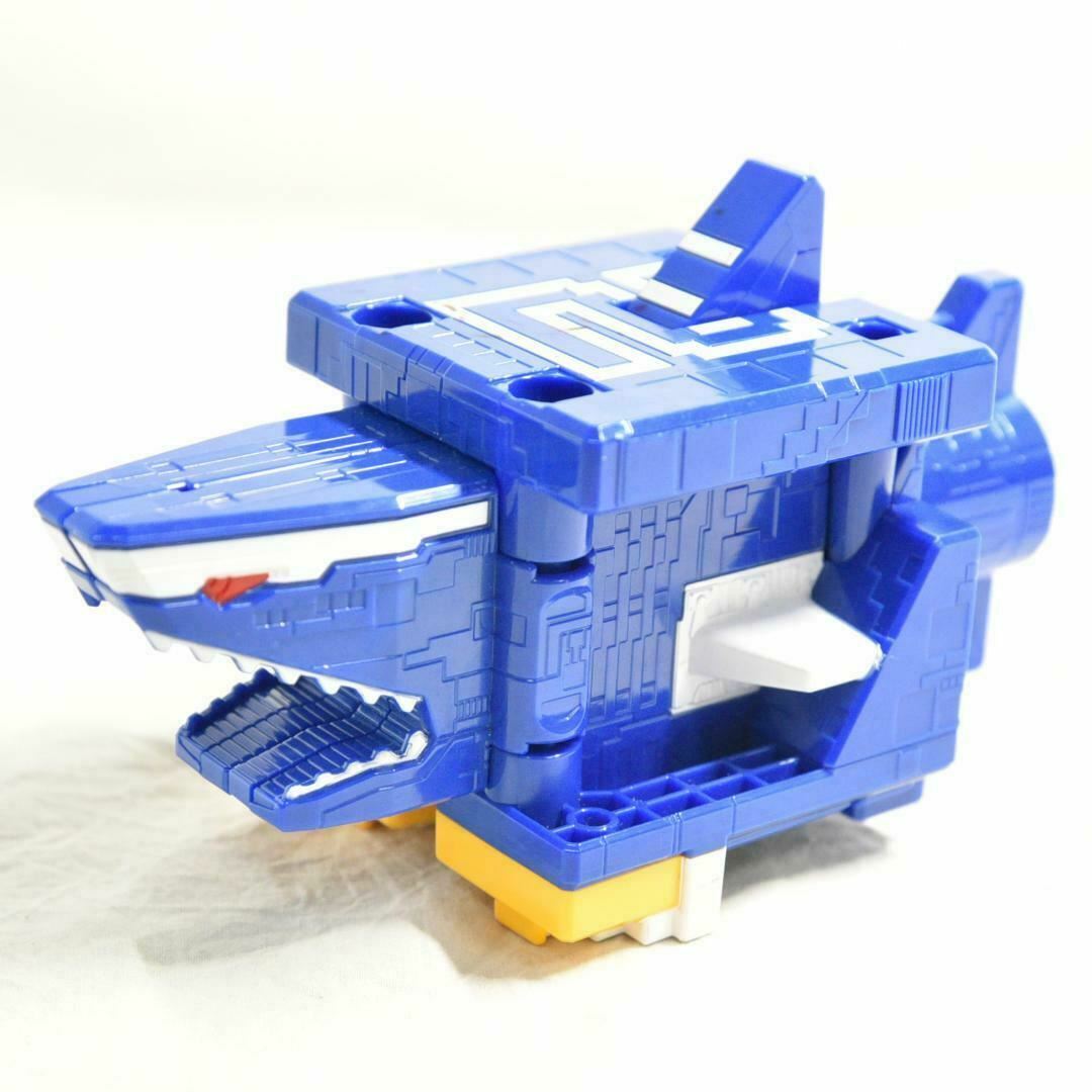 Power Rangers Doubutsu Sentai Zyuohger DX Cube Shark Megazord