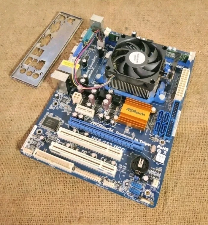 Scheda Madre mATX ASROCK N68-GS3 UCC motherboard SOCKET AM3 DDR3 PCIe PCI + CPU✅ - Immagine 3 di 4