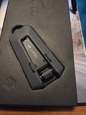 Cardo Packtalk Edge Einzelset Motorrad Kommunikationssystem Bluetooth 5.2