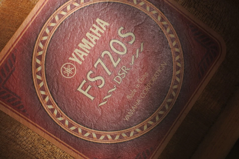 Yamaha FS720S DSR Folk Acoustic Guitar Dust Sun Red Sold as-is - Image 3 of 4