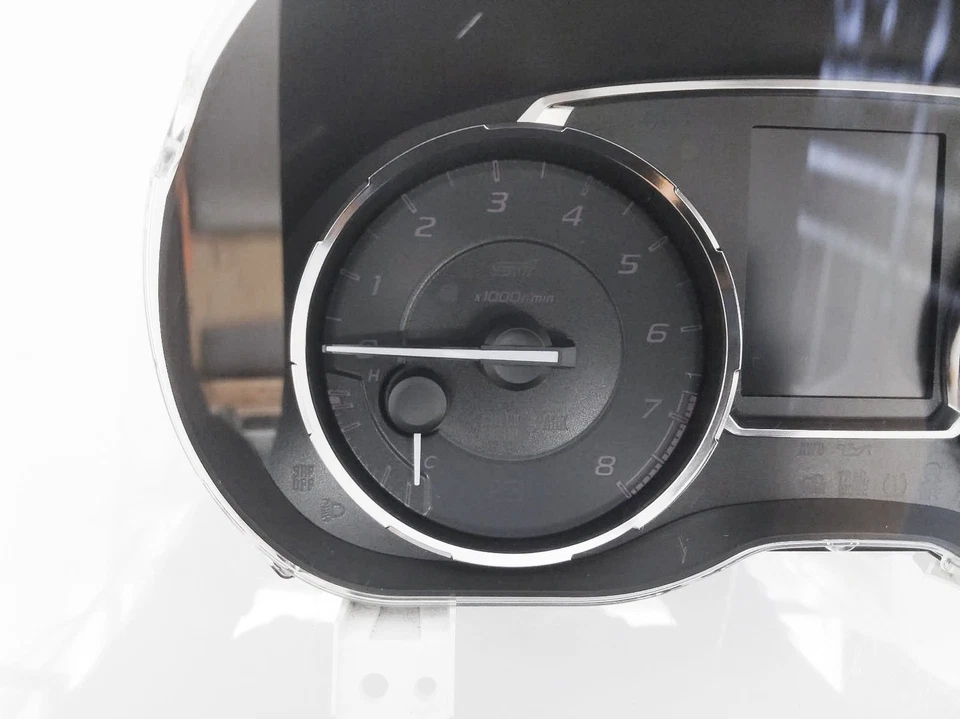 Subaru Wrx Sti 2016 velocímetro instrumento 83 k millas grupo 85000 Va540 Foto 4 de 4