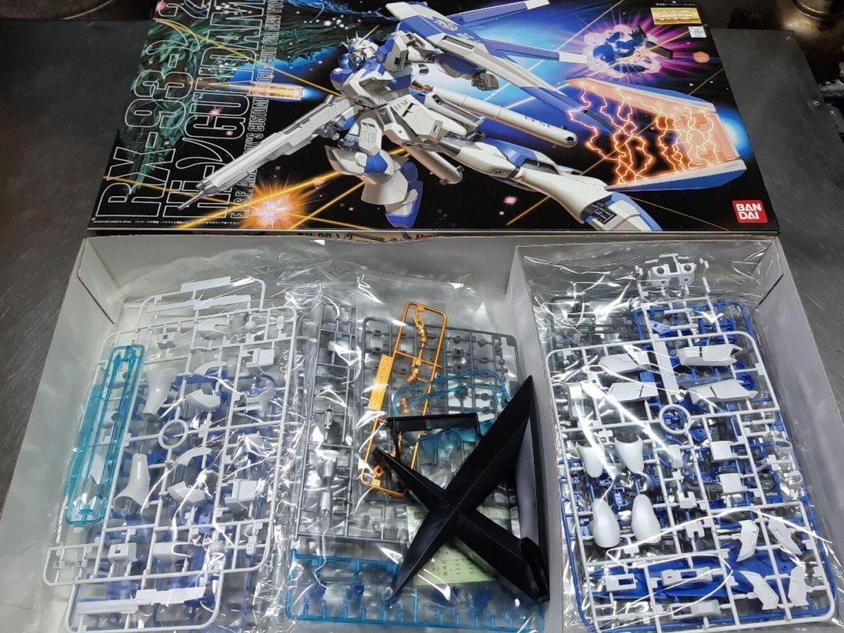 BANDAI MG 1/100 RX-93-V2 Hi-Nu GUNDAM Plastic Model Kit NEW BANDAI MG 1/100 RX-93-V2 Hi-Nu GUNDAM Plastic Model Kit NEW