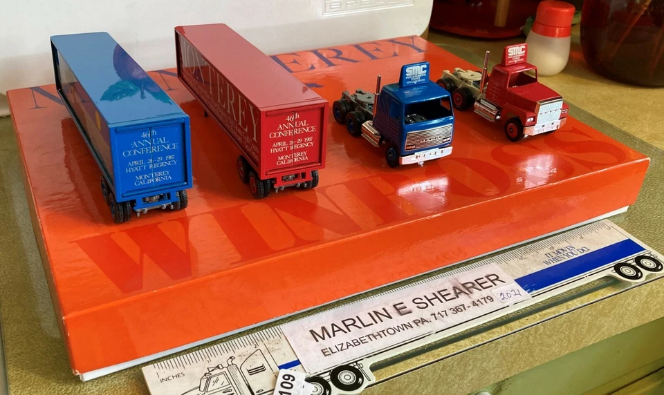 JUEGO DE 2 CAMIONES MONTEREY TRACTOR REMOLQUES CAMIÓN WINROSS Foto 3 de 3