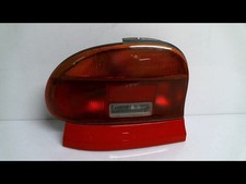 Feu arrière Mazda 121