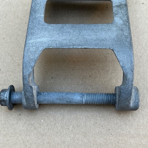 C4 Corvette OEM USED 1986-1991 Alternator Top Bracket W/Mounting Bolts #14087519 - Picture 3 of 5