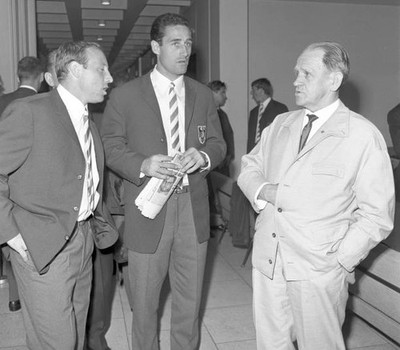 Uwe Seeler Max Lorenz with former german headcoach Sepp Herberger - Old Photo 2