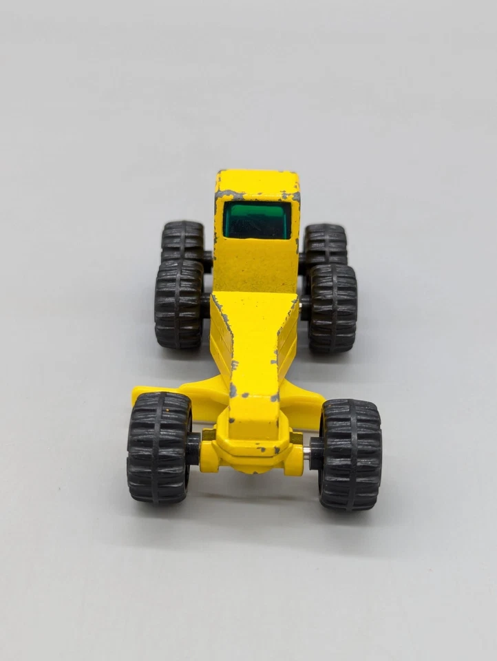 Tonka Vintage 1994 Bulldozers Excavator Loader + Road Grader Yellow 1/64 - Image 2 of 4