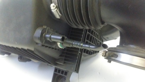 2022-2024 Jeep Grand Cherokee Air Filter Casing & Exhaust Hose OEM 68378609AA - Picture 15 of 15