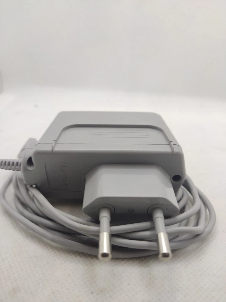ALIMENTATORE ORIGINALE NINTENDO NEW 3DS/3DS XL/NEW 2DS/3DS/2DS/DSI Power Supply - Immagine 2 di 2