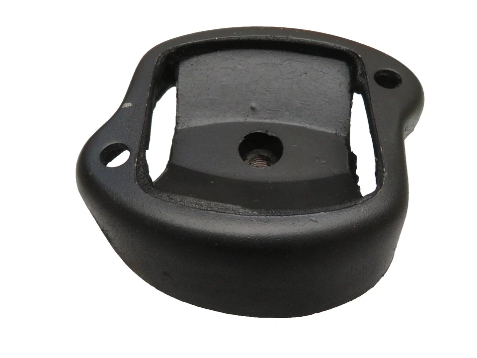 Mercedes Benz 220 220D 230 & 240D New Engine Mount 115 241 07 13 - Image 2 of 4