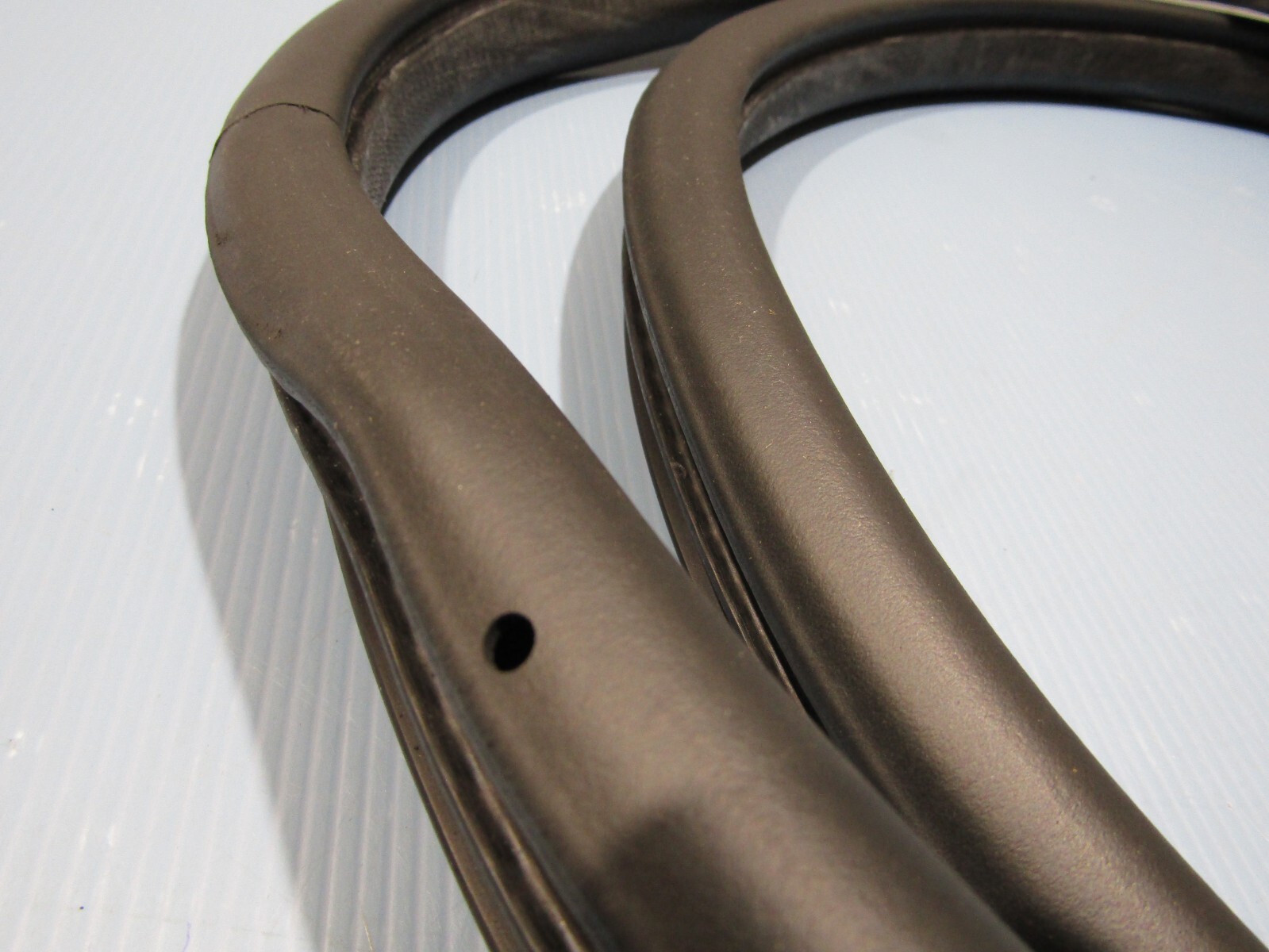 Mercedes-Benz a W169 Right Rear Door Rubber Seal A1696920176 