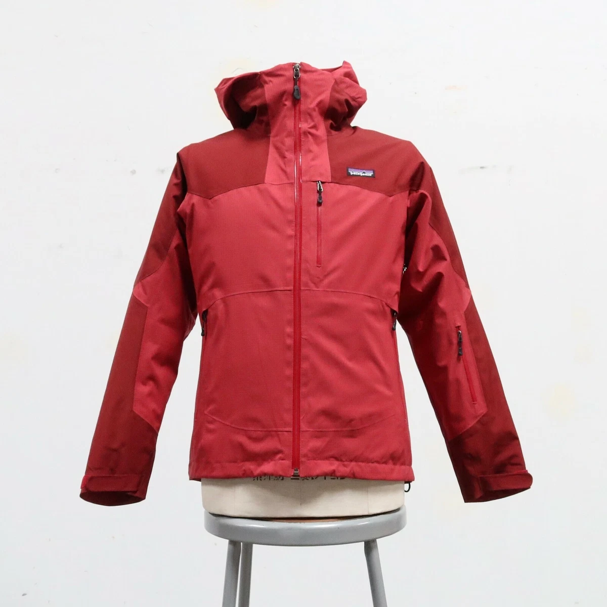 Patagonia red hotsell jacket womens