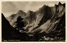 Old postcard AK NORWAY Norge Troldtinderne Romsdal (257874)