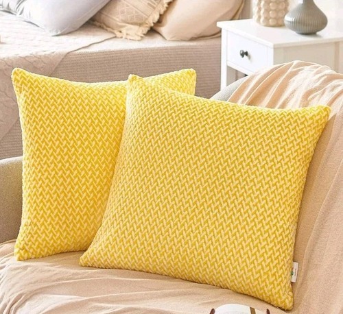 Pauleon Throw Pillows 16" x 16" Yellow & White Set of 2 Chevron Pattern EUC - Picture 3 of 6