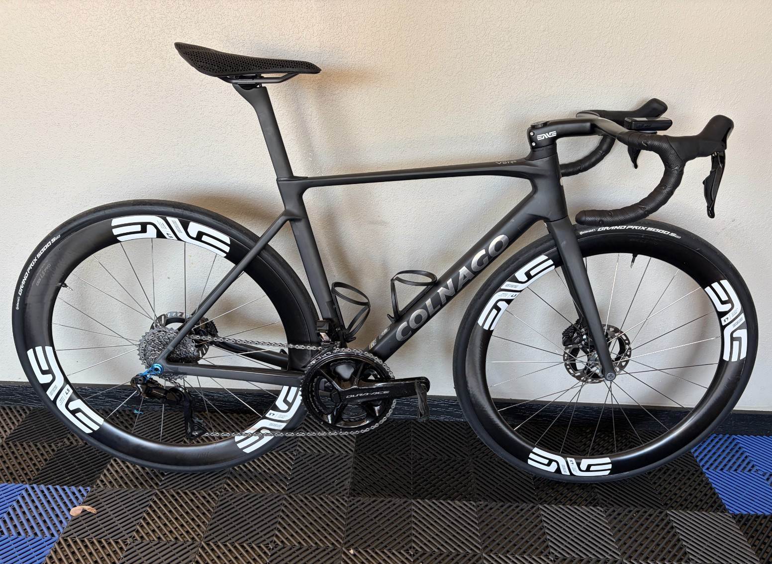 2026 Colnago V5Rs (485) Dark Series Disc Road Bike, Dura-Ace/ENVE 4.5 Pro Wheels