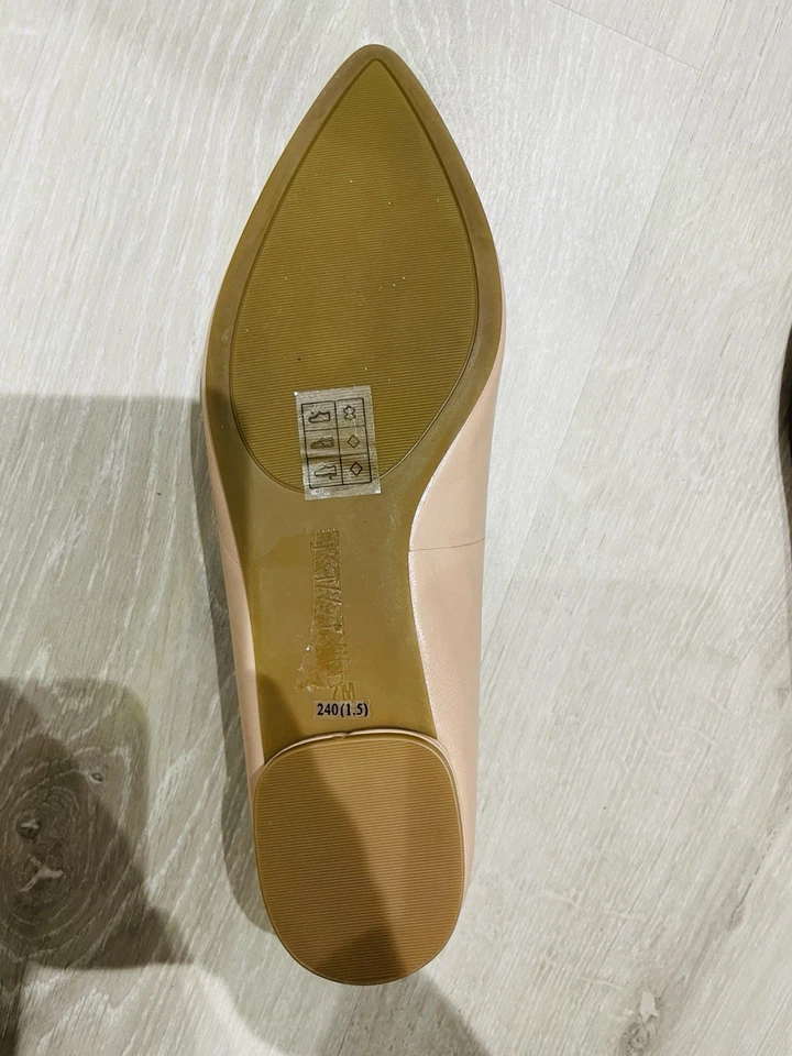 Sapatilhas Nine West UK4 EU37 couro bege não usado - Imagem 2 de 3