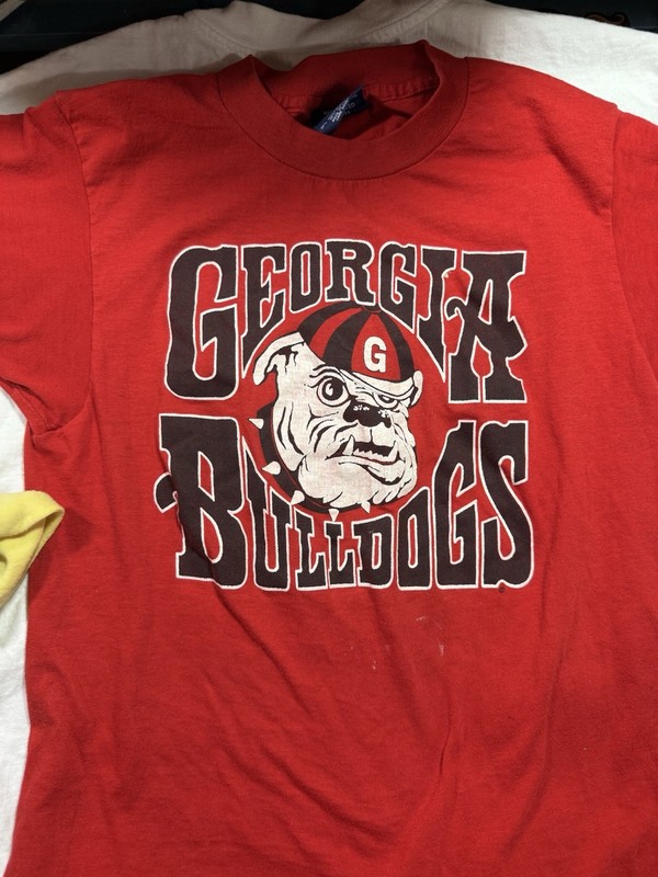 VINTAGE GEORGIA BULLDOGS T SHIRT DOG MASCOT MEDIUM SPORTS USA RETRO